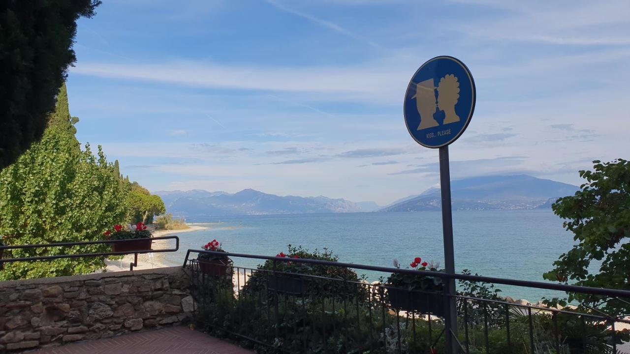 Appartamenti Adriana Sirmione Buitenkant foto